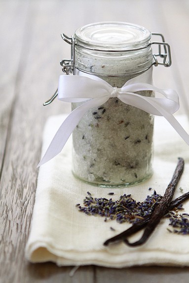 10 All Natural Face Scrubs Every Girl Needs To Know 7