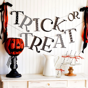 “Trick or Treat” Banner