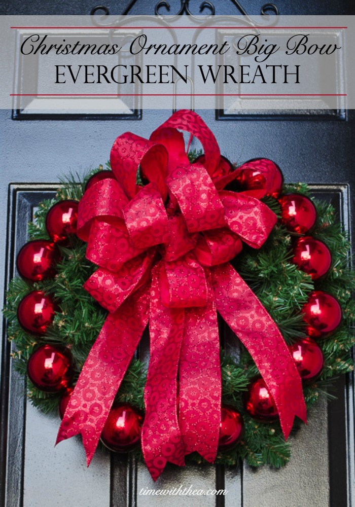 50+ Festive Wreaths To Deck Your Door For The Holidays 42