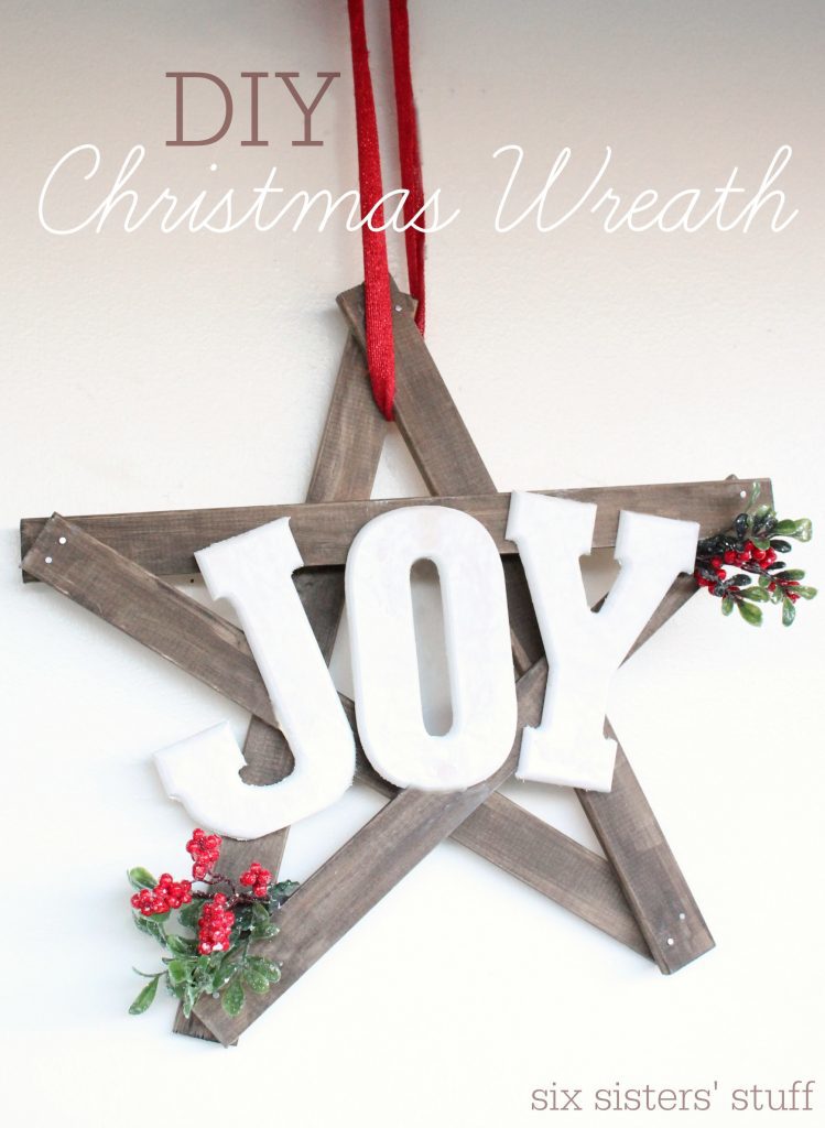 50+ Festive Wreaths To Deck Your Door For The Holidays 19