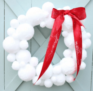 50+ Festive Wreaths To Deck Your Door For The Holidays 9