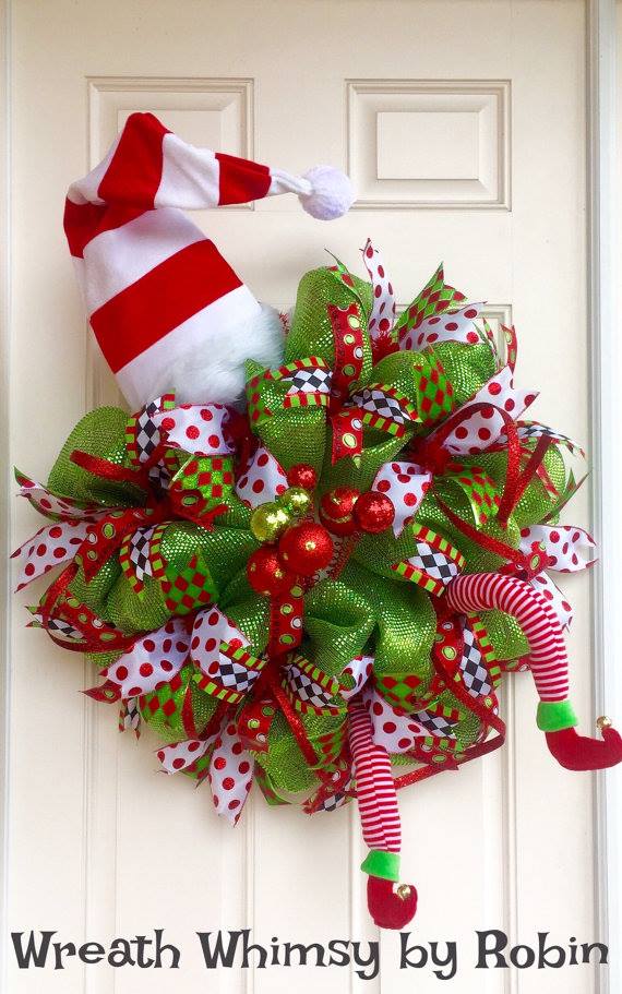 50+ Festive Wreaths To Deck Your Door For The Holidays 7