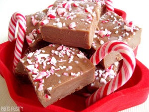 50 Awesome Christmas Fudge Recipes Bursting With Holiday Flavor 17