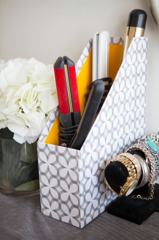 10 Magazine Holder Hacks That Will Actually Organize Your Life 8