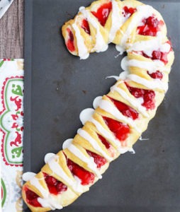 75 Christmas Morning Breakfasts Your Family Will Love 36