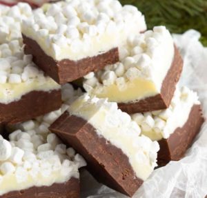 50 Awesome Christmas Fudge Recipes Bursting With Holiday Flavor 8