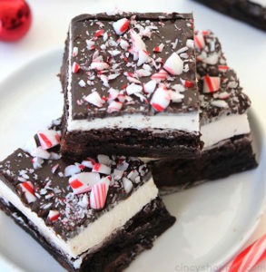 50 Awesome Christmas Fudge Recipes Bursting With Holiday Flavor 25