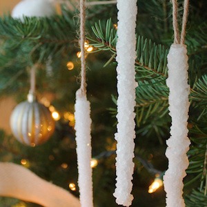 75 DIY Ornaments That'll Take Your Tree To The Next Level 92