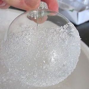 75 DIY Ornaments That'll Take Your Tree To The Next Level 98