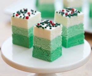 50 Awesome Christmas Fudge Recipes Bursting With Holiday Flavor 14