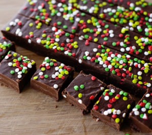 50 Awesome Christmas Fudge Recipes Bursting With Holiday Flavor 9