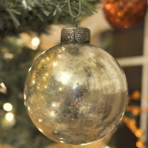 75 DIY Ornaments That'll Take Your Tree To The Next Level 30