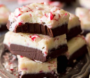 50 Awesome Christmas Fudge Recipes Bursting With Holiday Flavor 30
