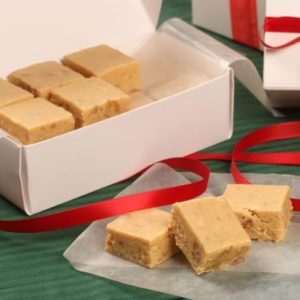 50 Awesome Christmas Fudge Recipes Bursting With Holiday Flavor 43