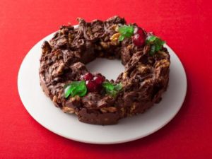 50 Awesome Christmas Fudge Recipes Bursting With Holiday Flavor 3