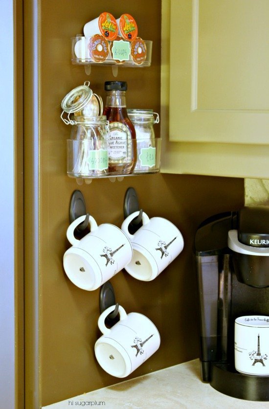 21 Genius Tips To Organize Literally Everything With Command Hooks 5
