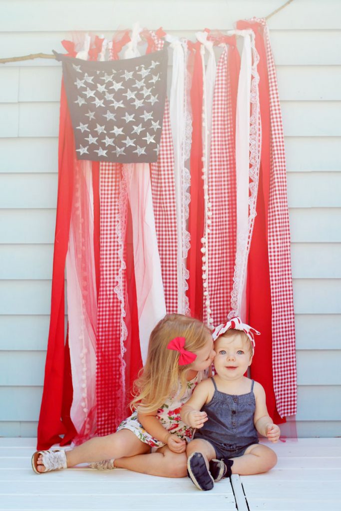 10 Fourth of July Decor Ideas For a Patriotic Party 3