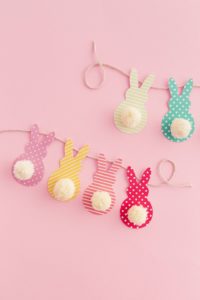 bunny-tail-easter-garland