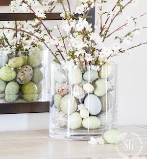 40 Easy & Inexpensive Centerpieces for Spring & Easter