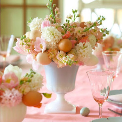40 Easy & Inexpensive Centerpieces for Spring & Easter