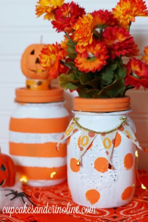 70 Mason Jar Crafts for Fall & Halloween 3