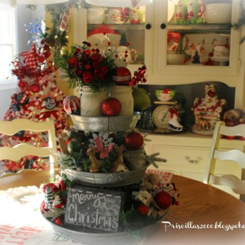110+ Festive Farmhouse Christmas Decor DIY Ideas 85