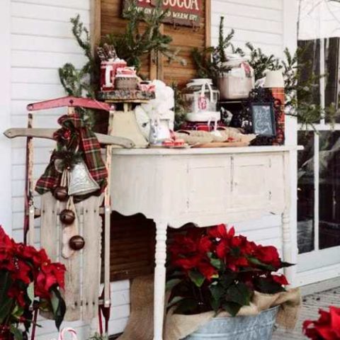 110+ Festive Farmhouse Christmas Decor DIY Ideas 25