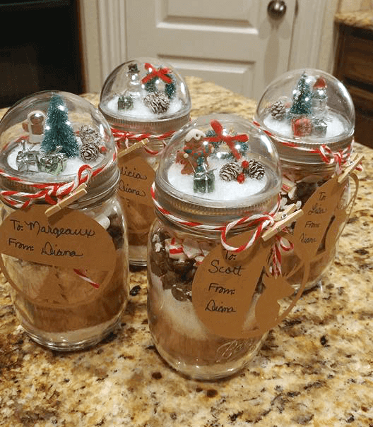 15 Fun & Festive Gifts In A Jar 16