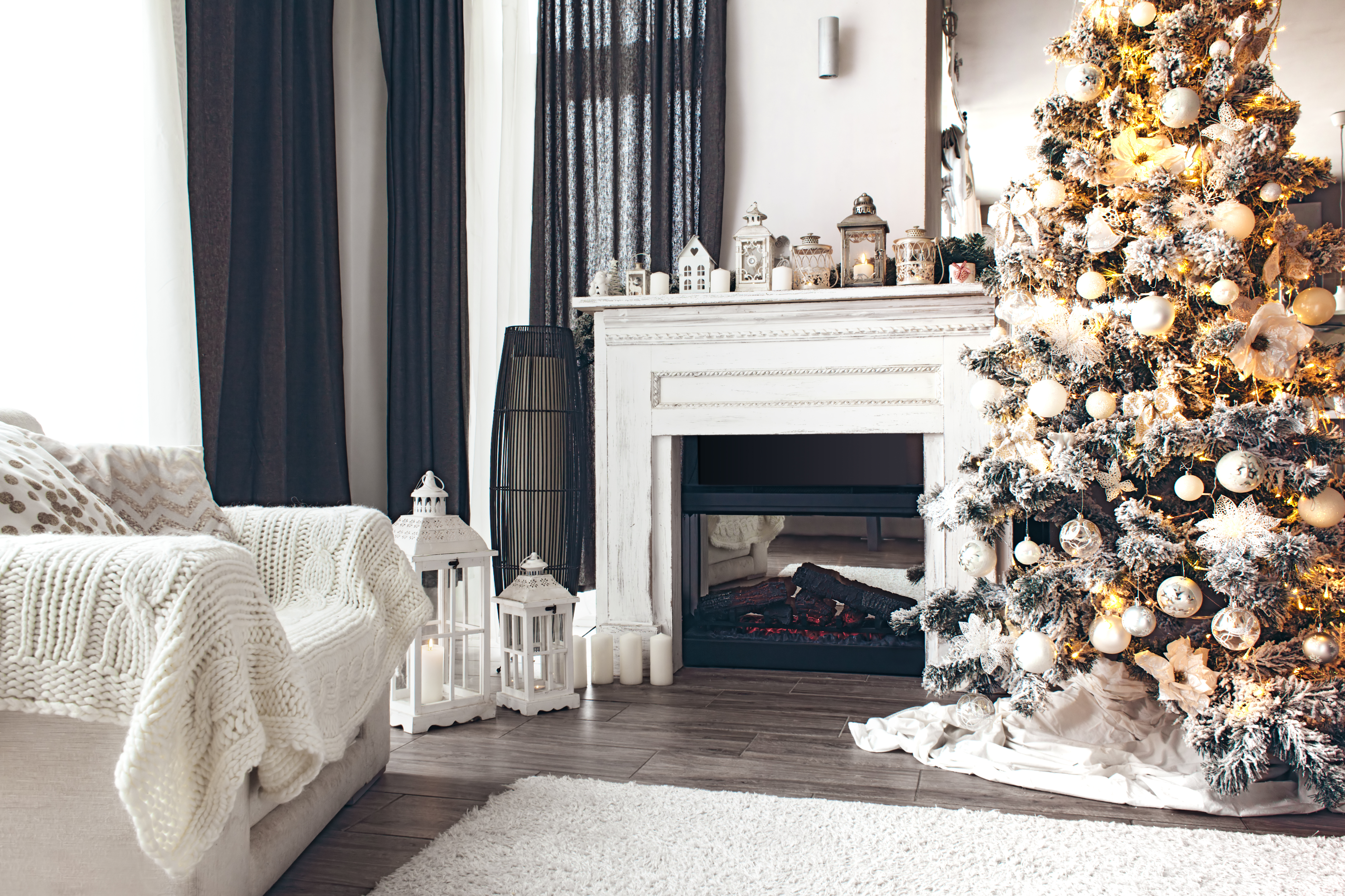 Smart Tips From Experts For Packing & Organizing Decorations After The Holidays 2