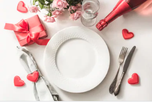 Three Meal Delivery Services That Will Help you Pull off a Perfect Romantic Valentine's Dinner 9