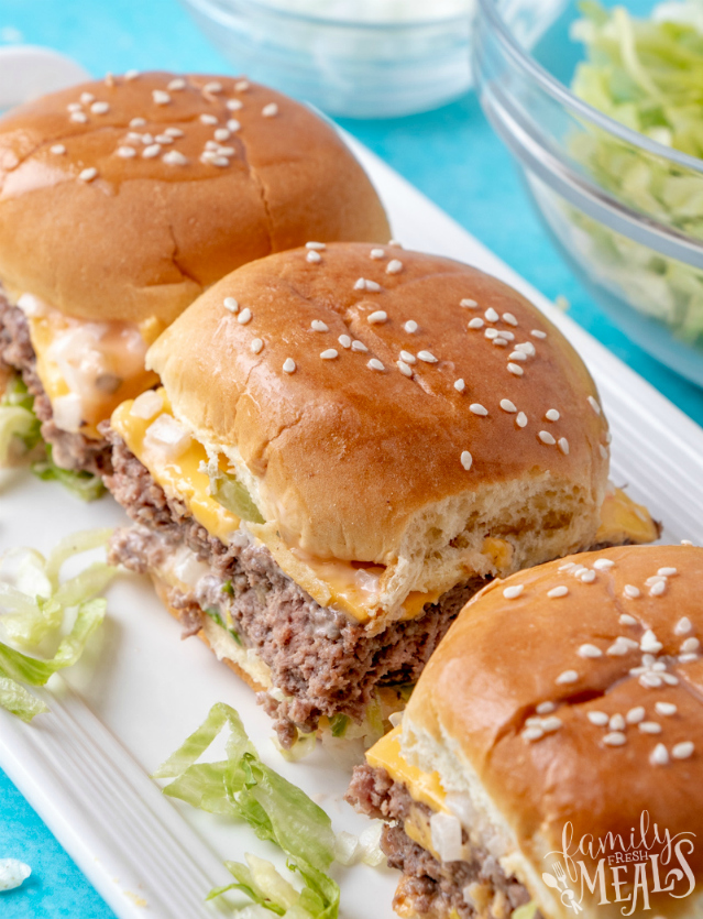 20 Delicious Slider Recipes for Tailgating 9
