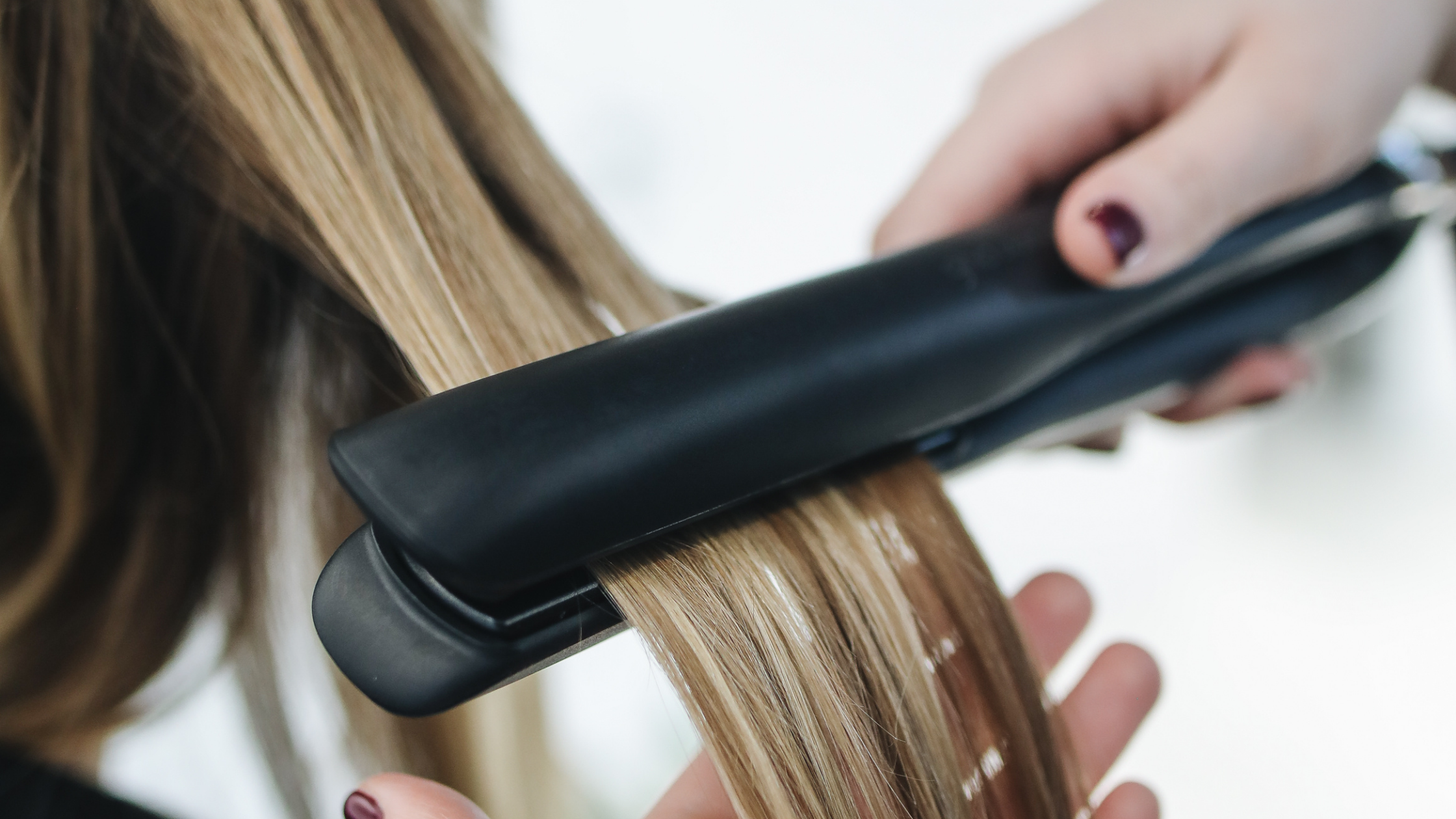 Hairstyling Iron Tips to Give You Better Curls and Straighter Hair 2