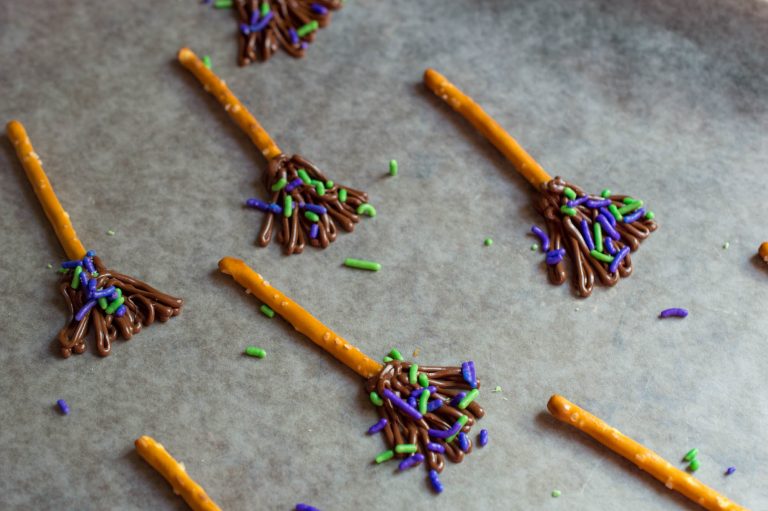 The 25 Best Halloween Snack Ideas for Kids 4