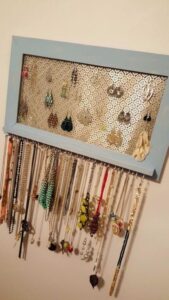 21 DIY Jewelry Organizers: A Practical and Stylish Way to Store Your Collection 12