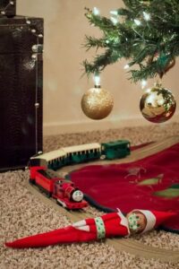 15 Best Elf On The Shelf Ideas So Genius, You’ll Want To Steal Them 37