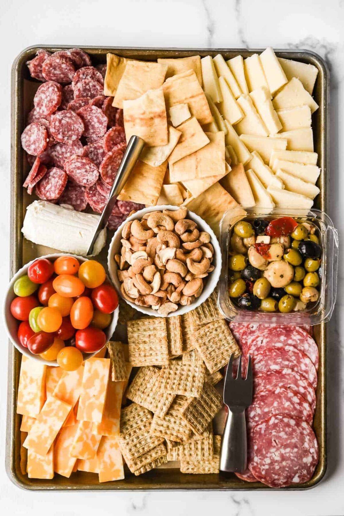 Unleash Your Inner Foodie: 41 Insta-Worthy Charcuterie Board Ideas That ...